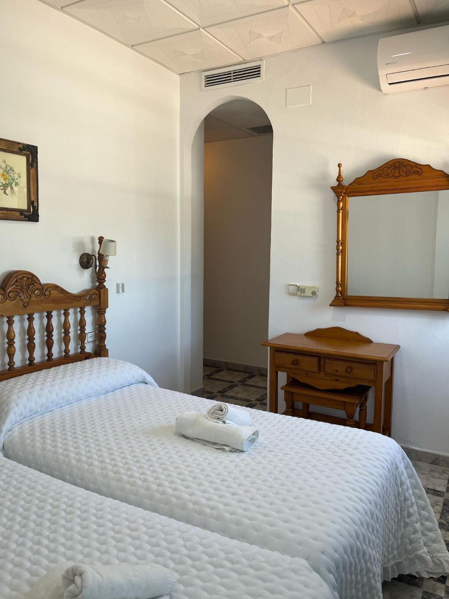 Hostal Quinto Pino Chipiona Exterior foto
